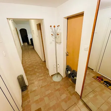 Riverhouse Apartament *